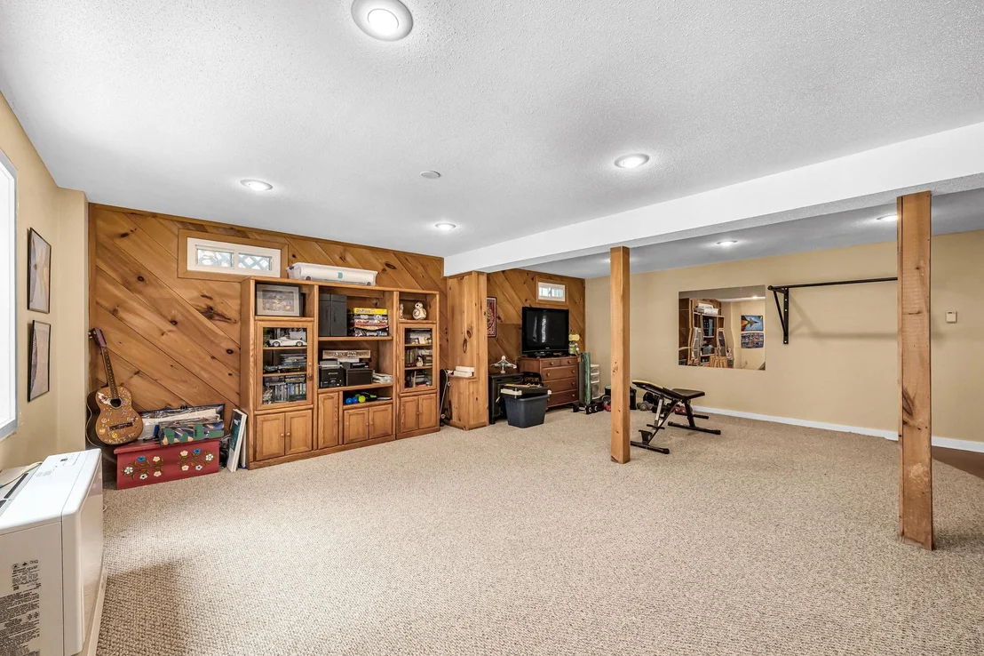 Photo of 36 Buckboard