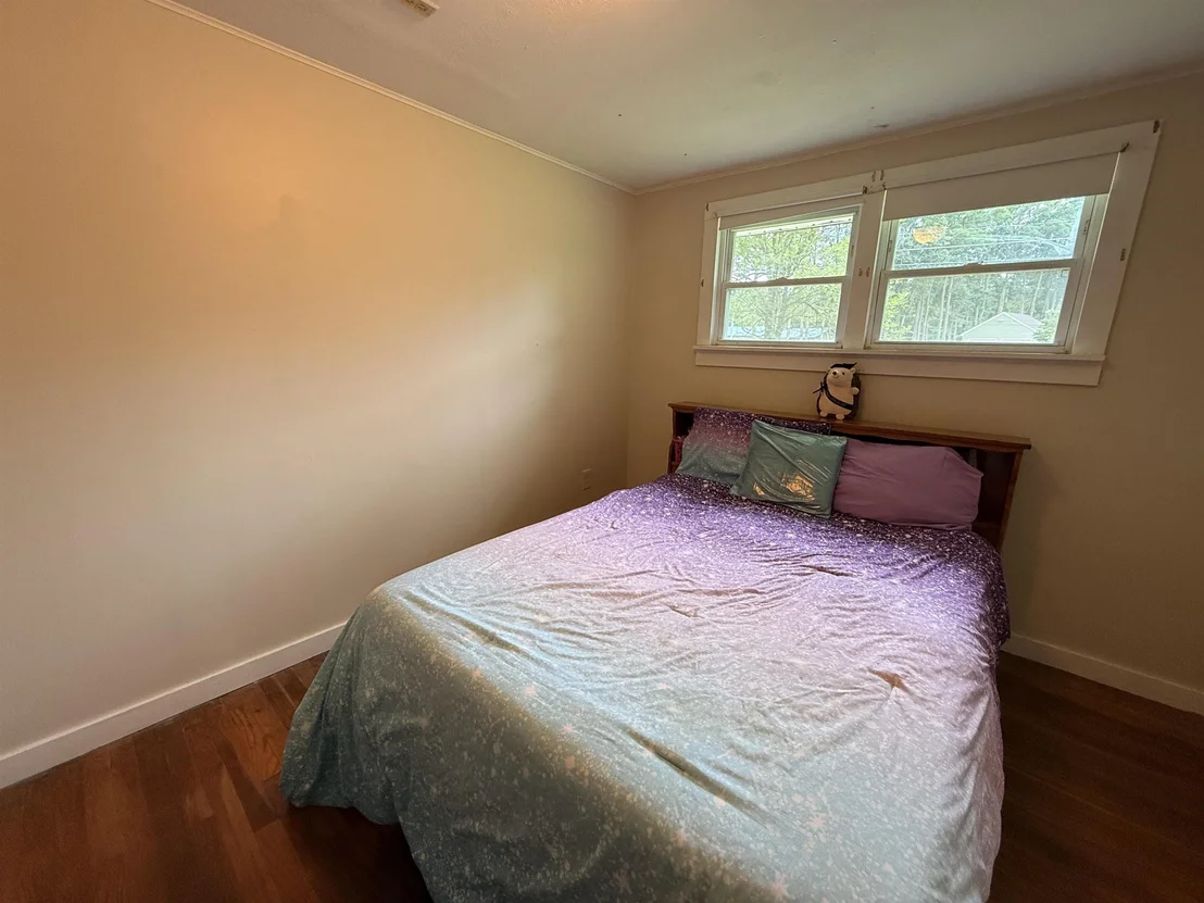 Photo of 759 Pond