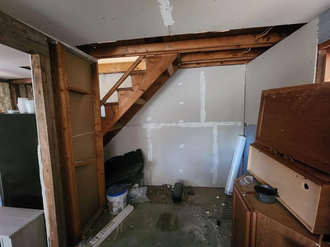Photo of 1594 White