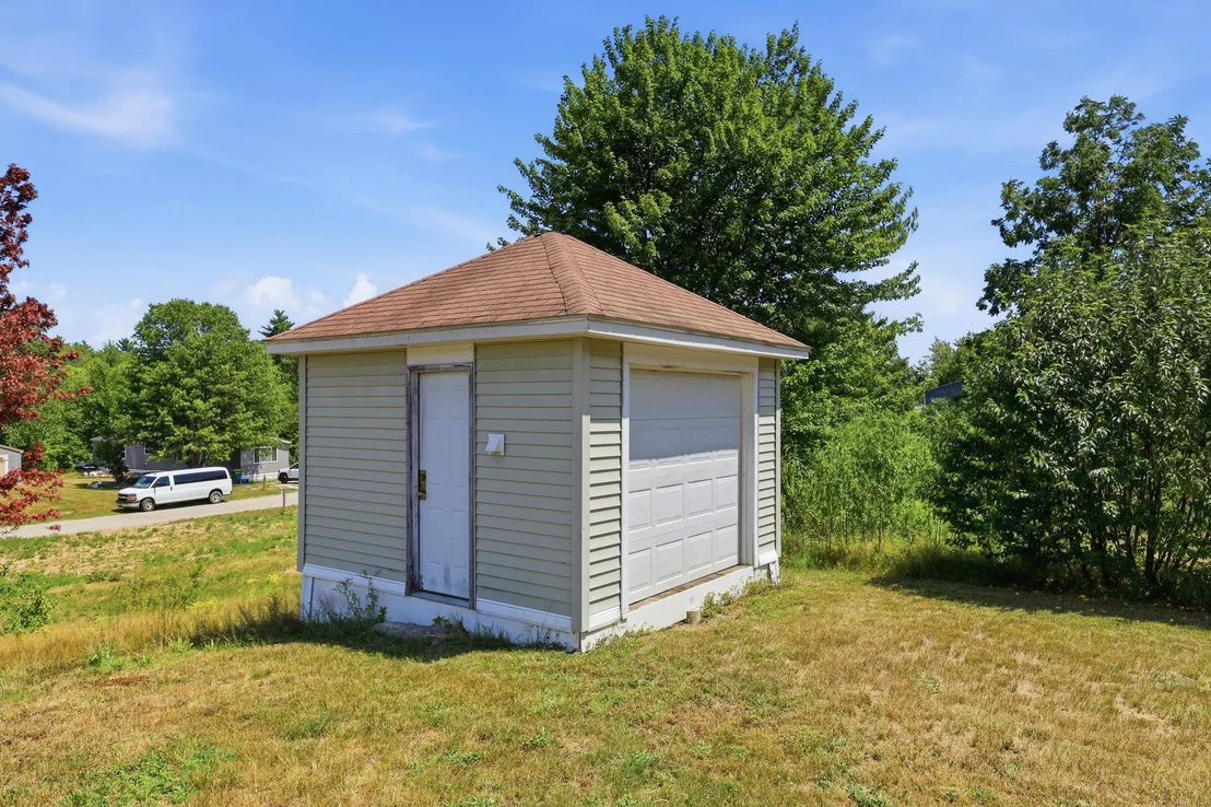 Photo of 19 Cleo