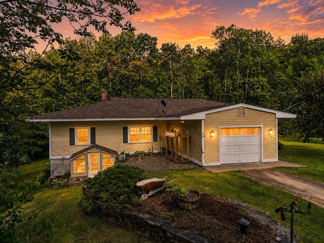 Photo of 244 Walpole Valley