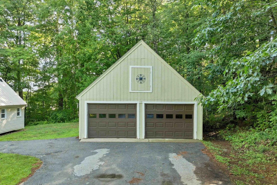Photo of 10 Lakeview