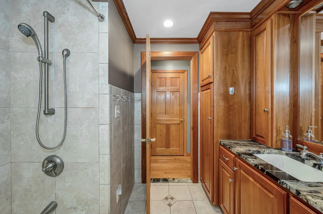 Photo of 31 Leonard