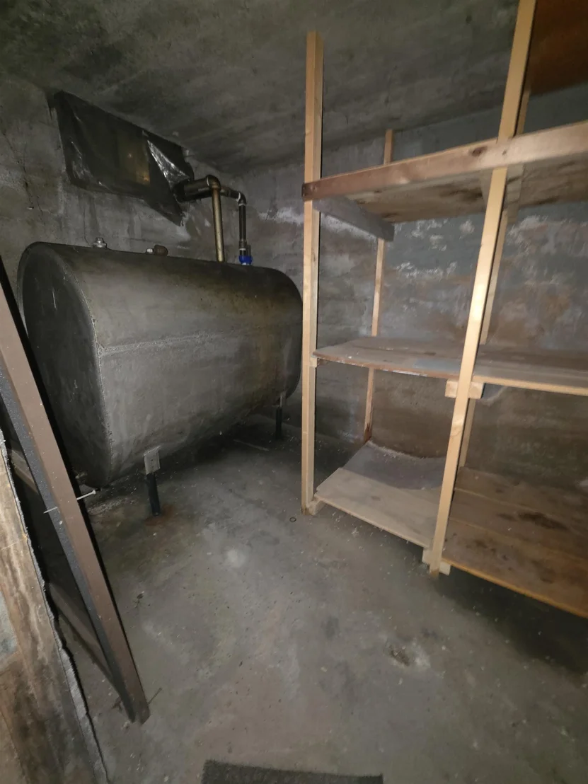 Photo of 98 Merchant