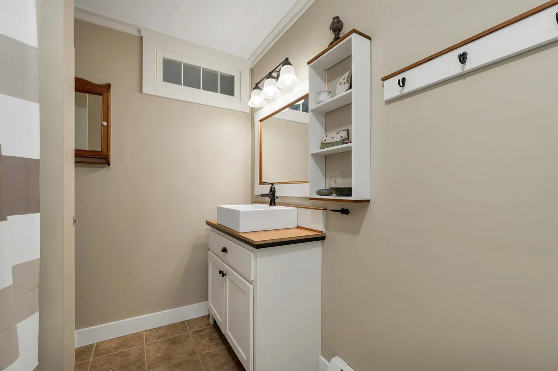 Photo of 3 Oak Knoll