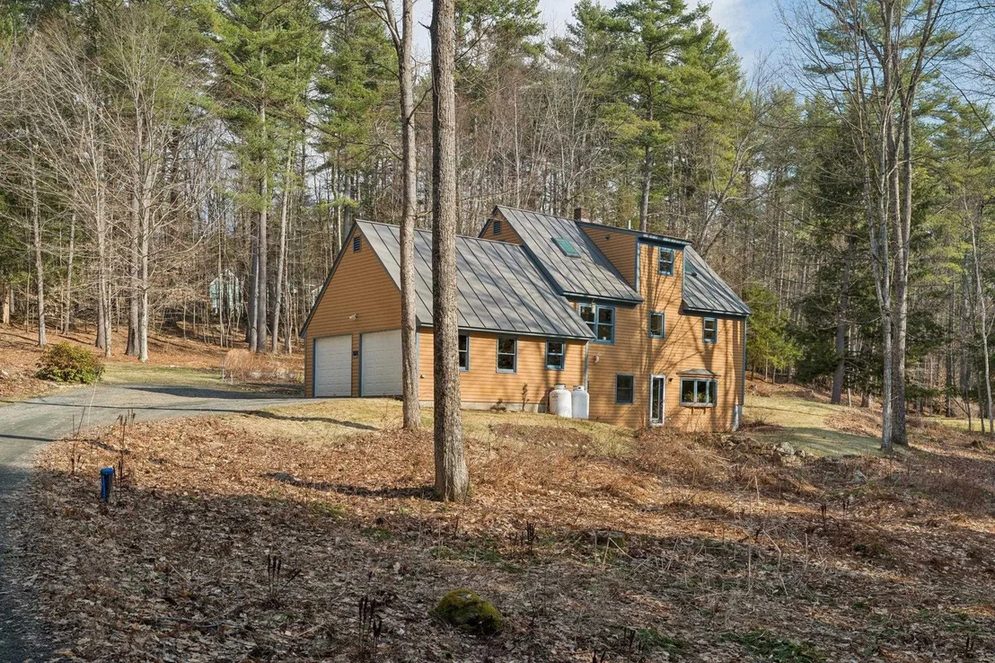 Photo of 455 Hawk Pine