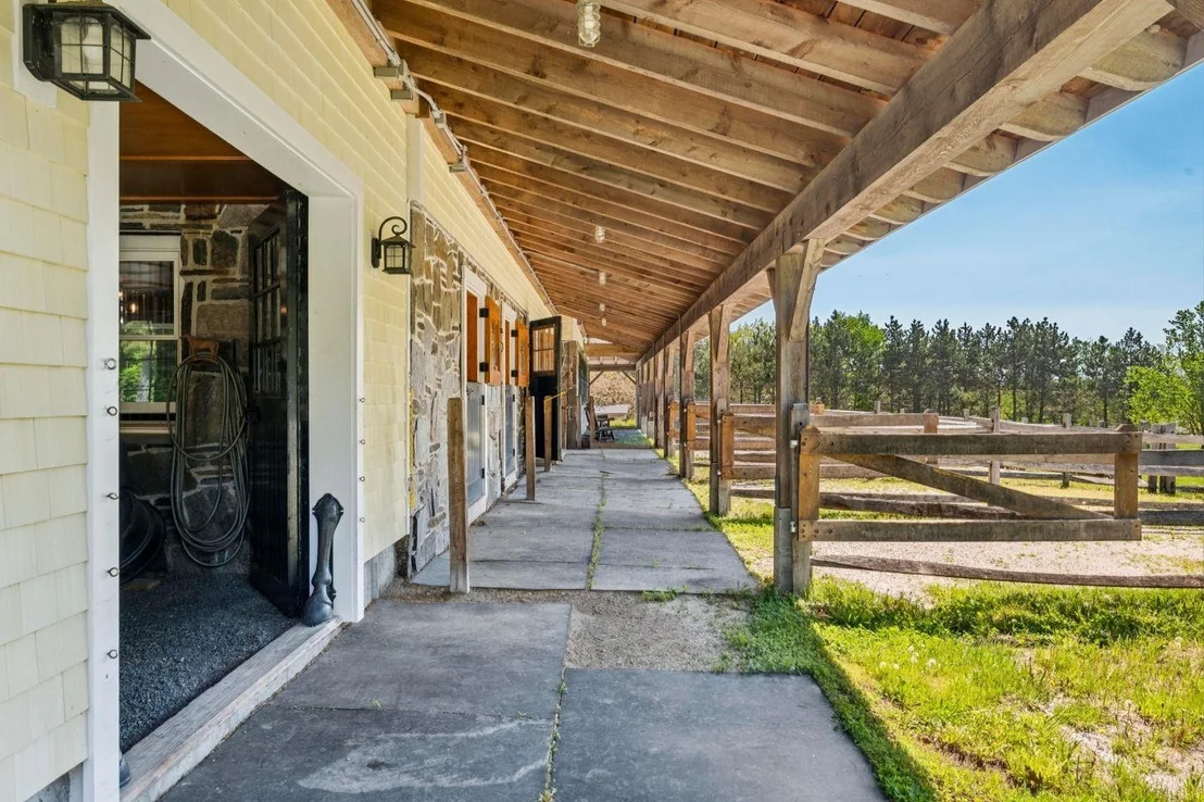 Photo of 699 Spear Cemetery