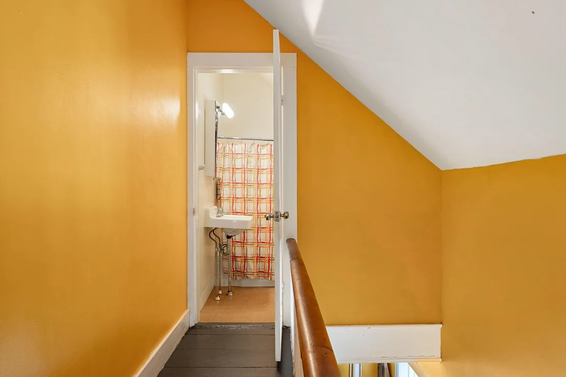 Photo of 276 Central
