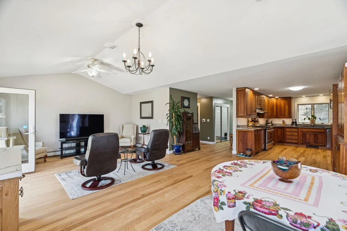 Photo of 53 Sunset Strip