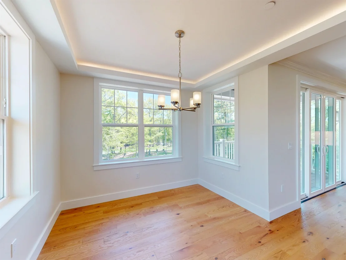 Photo of Unit 302 at 4 Longview
