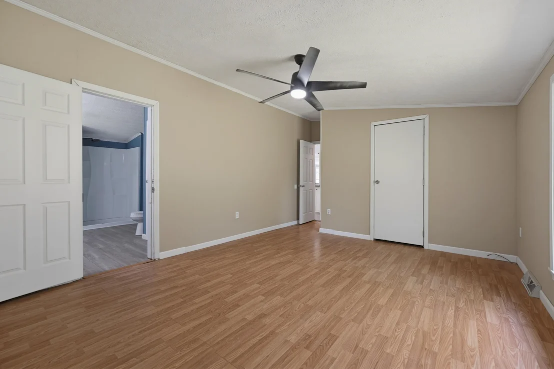 Photo of 10 Davis