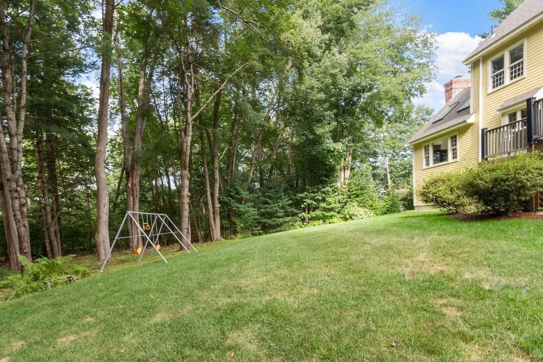 Photo of 25 Alexander