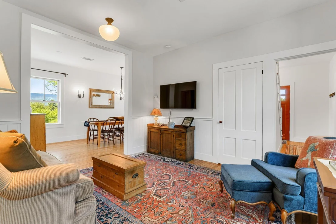 Photo of 1754 Brook