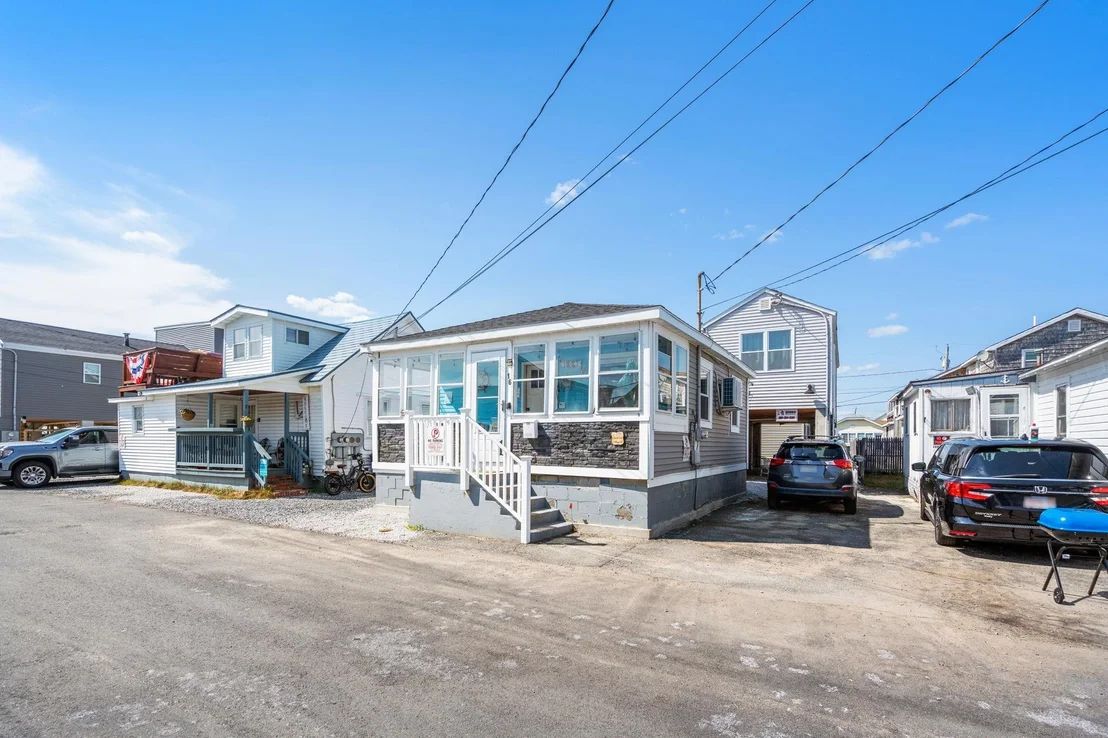 Photo of 16 Riverview