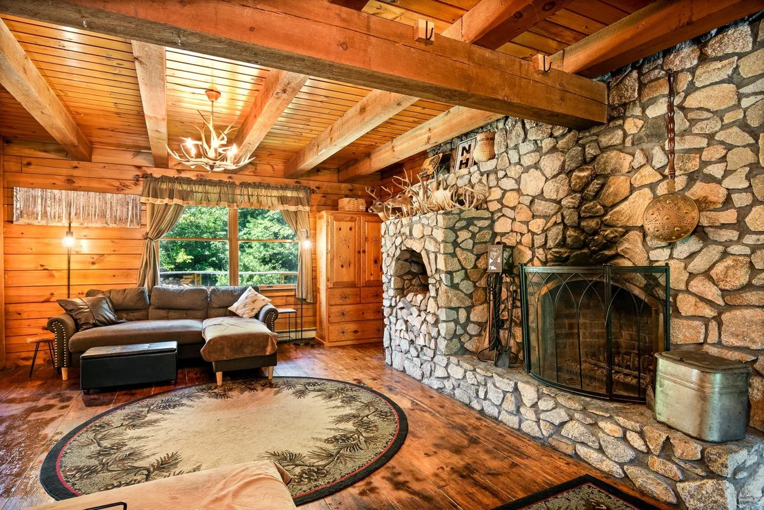 Photo of 708 2Nd Crown Point