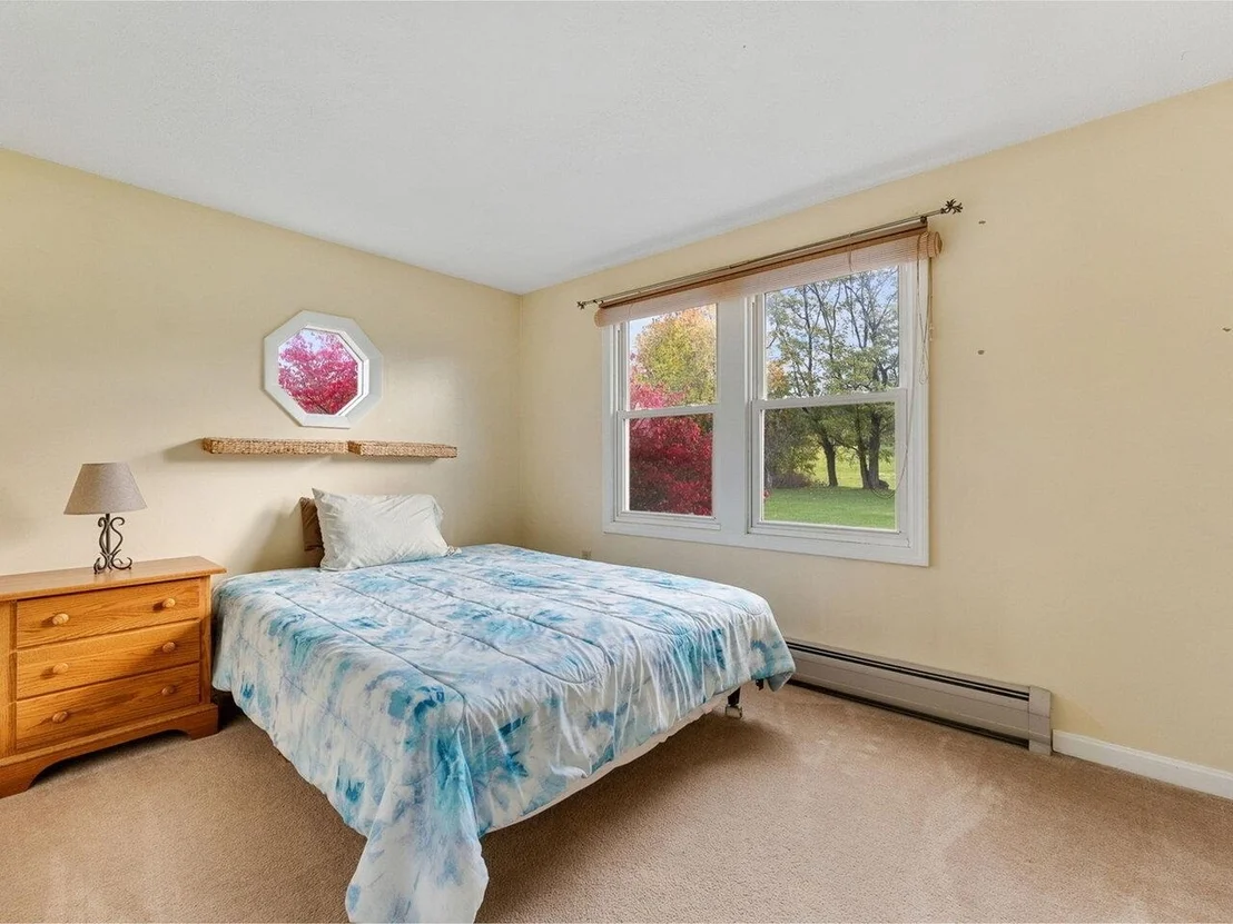 Photo of 771 Robinson
