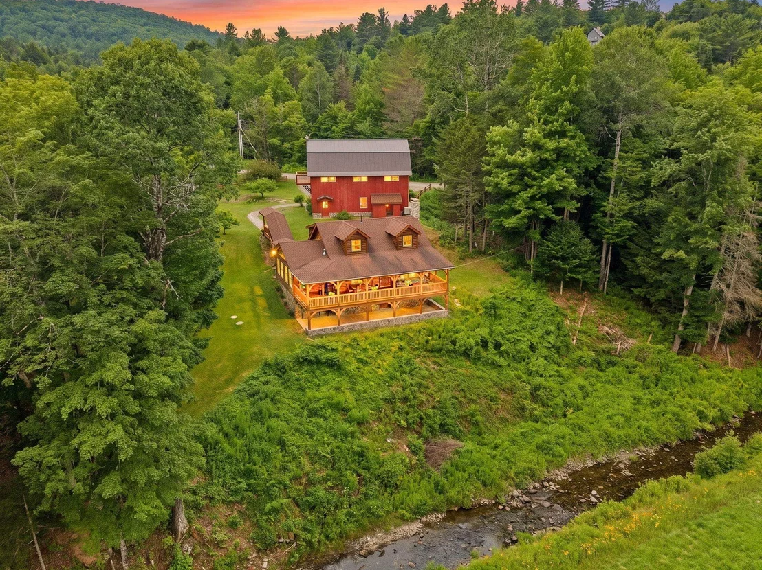 Photo of 939 Chamberlin