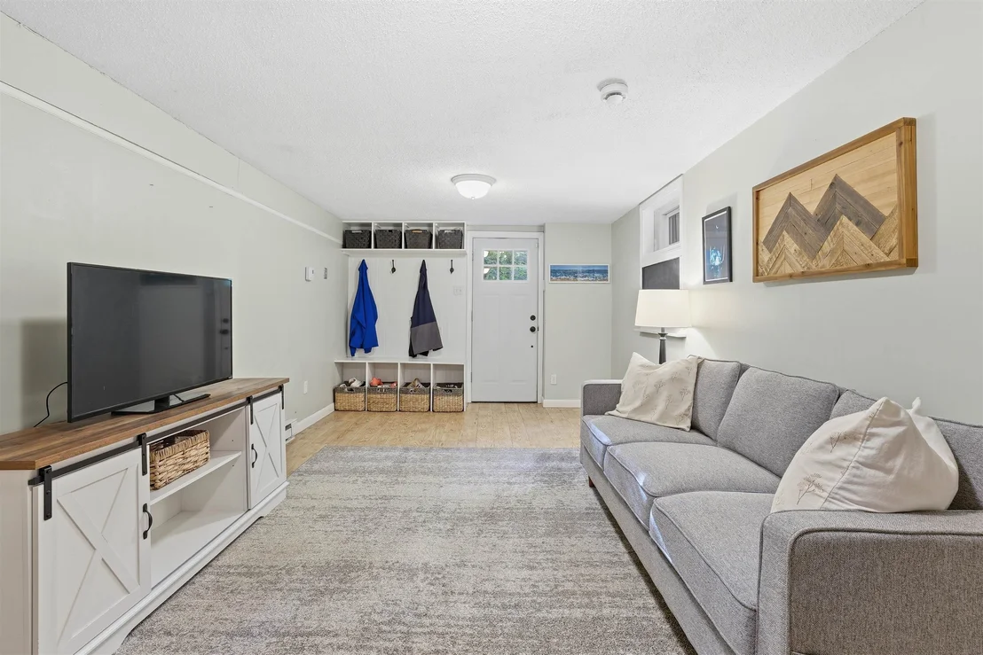 Photo of 65 Londonderry