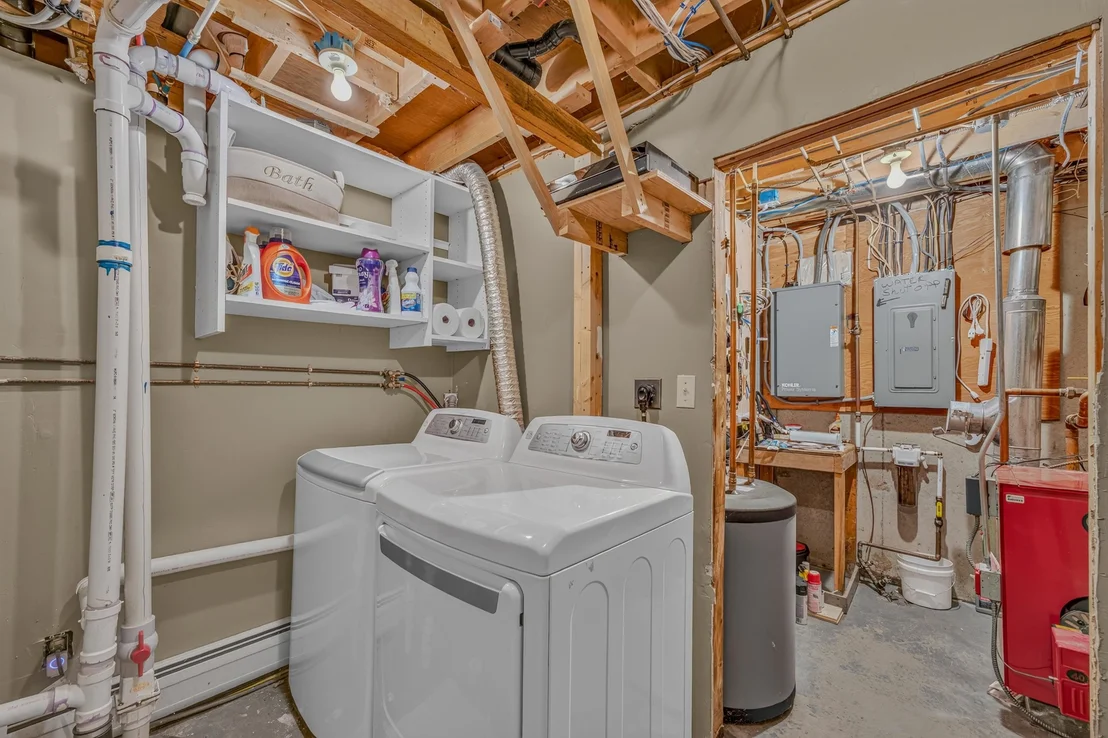 Photo of 32 Stoney Brook