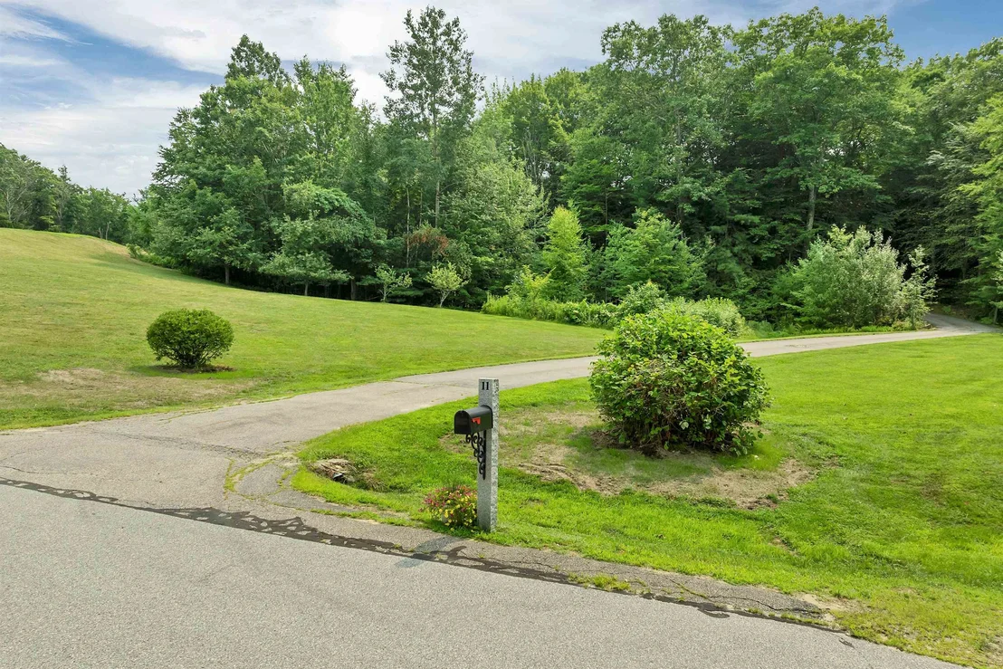 Photo of 11 Longview