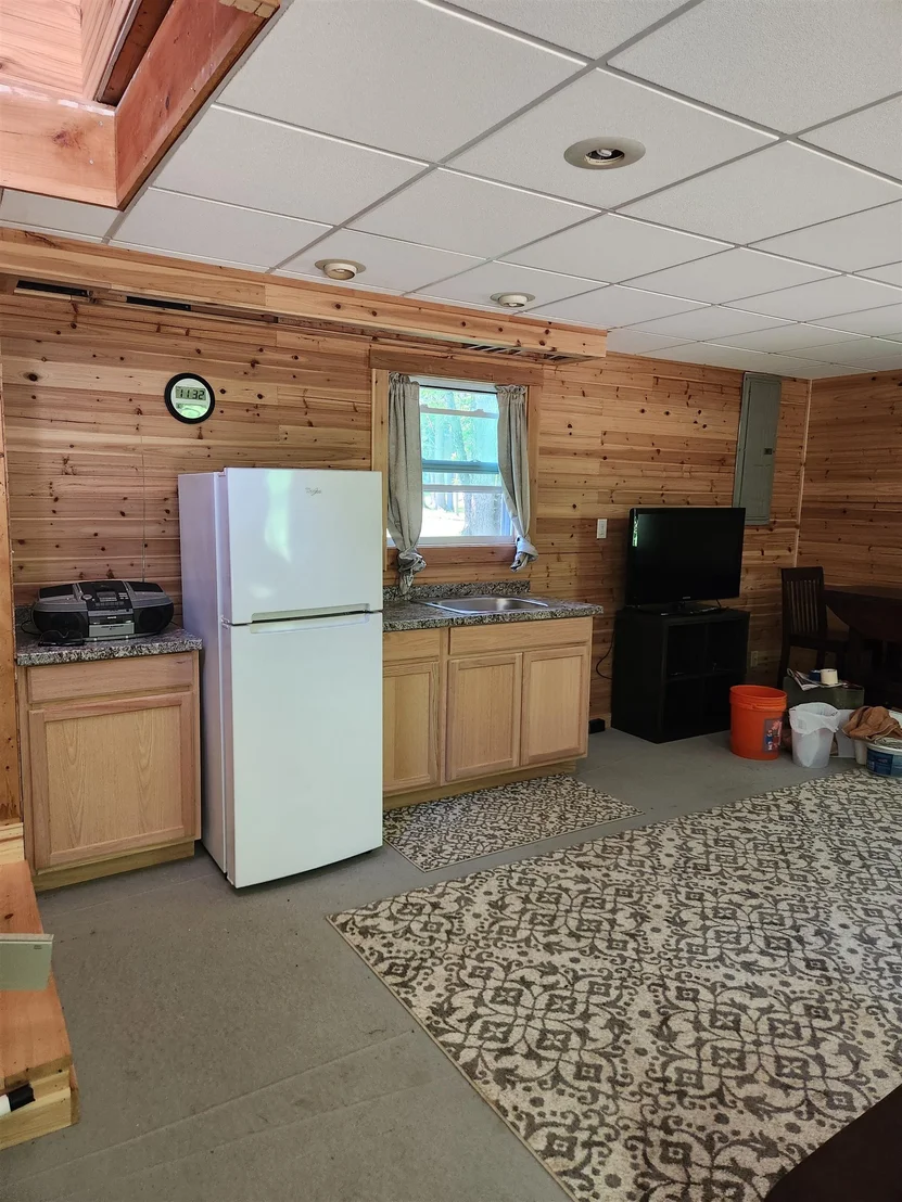 Photo of 253 Back Ashuelot