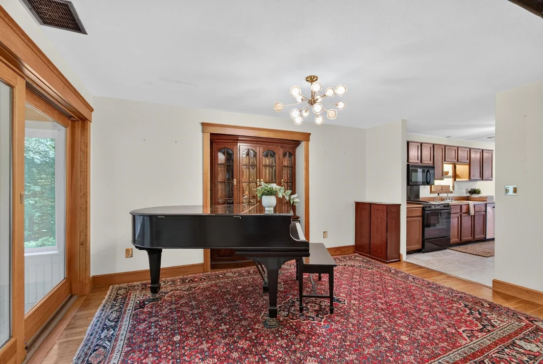 Photo of 14 Pine Knoll