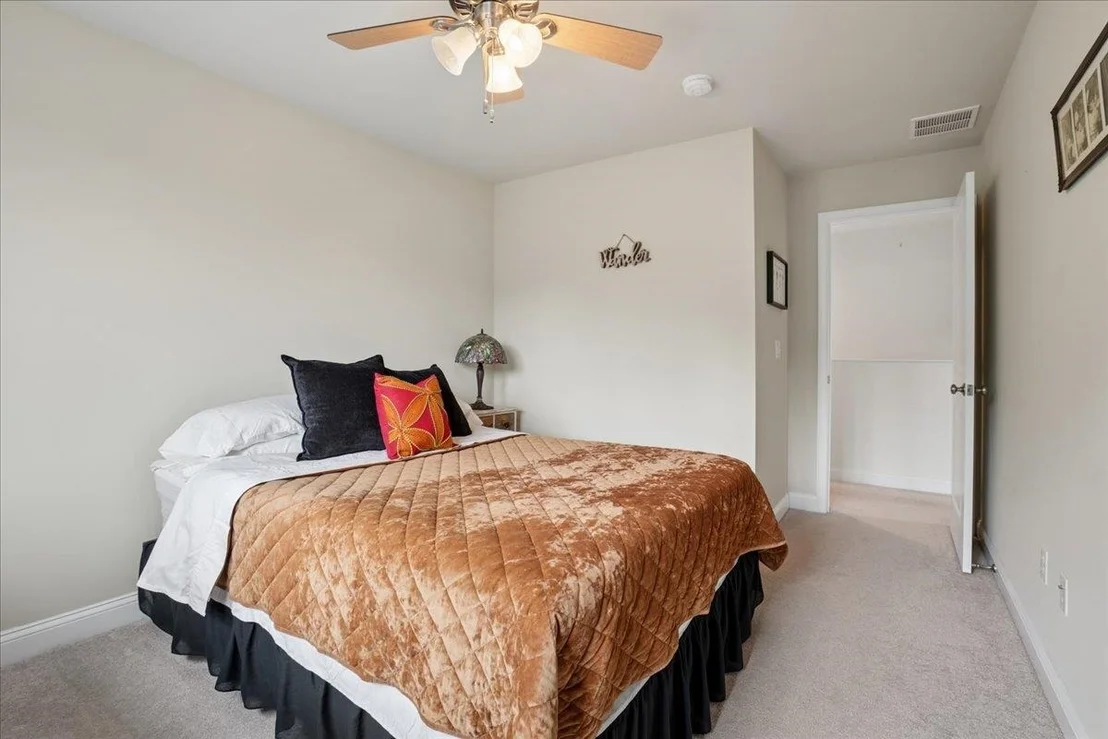 Photo of Unit A at 12 Manor