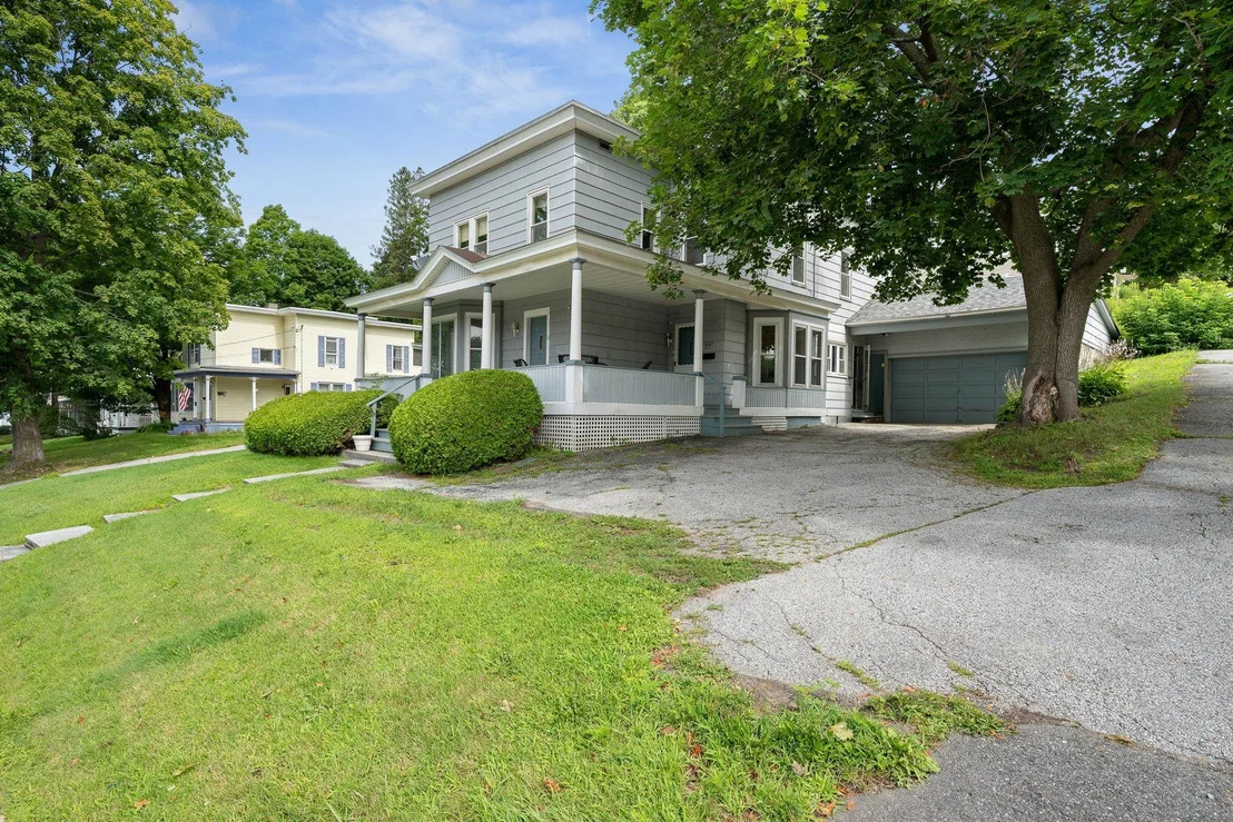 Photo of 22 Eastern
