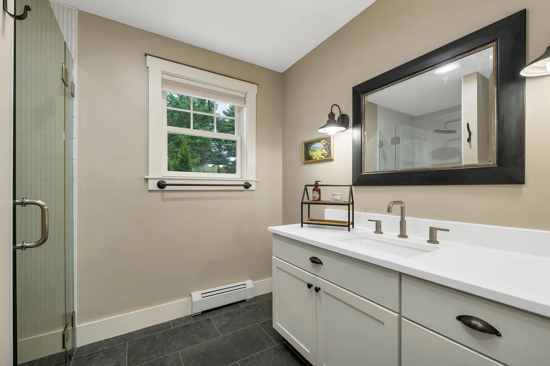 Photo of 3 Oak Knoll