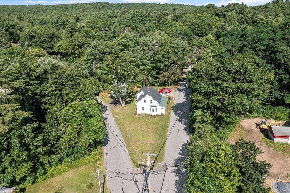 Photo of 2 W Hill