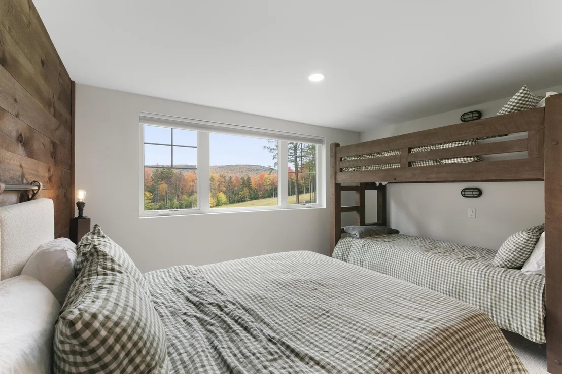 Photo of 92 Oakmont