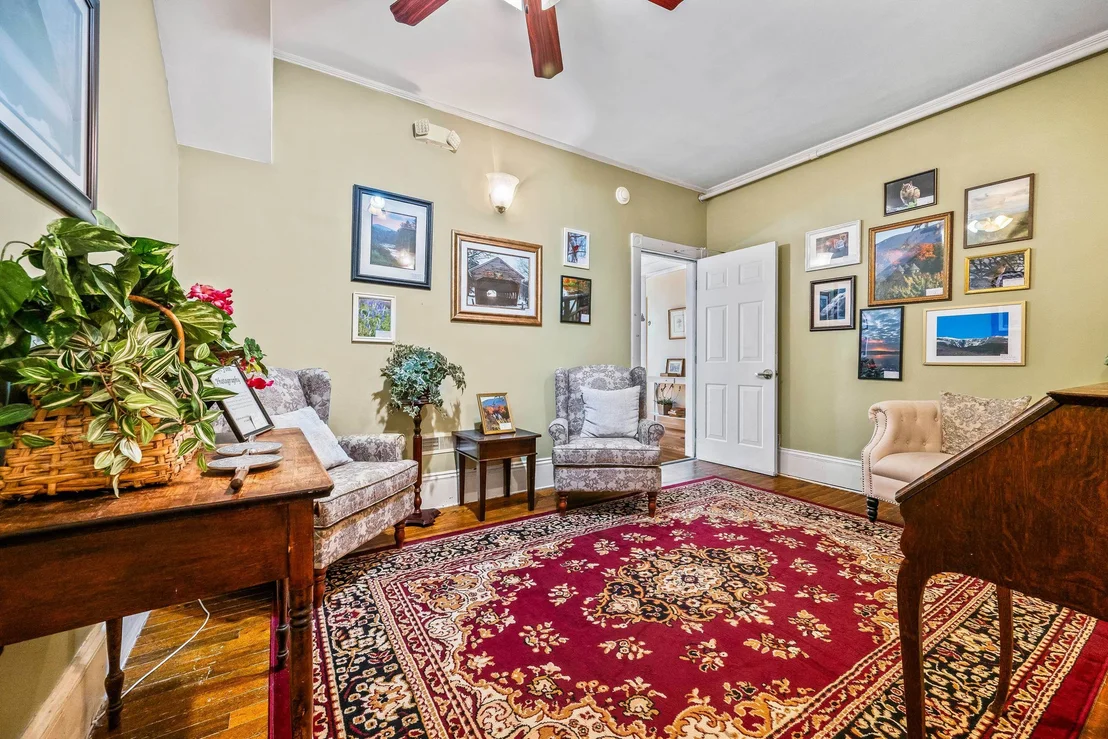 Photo of 12 Thorn Hill