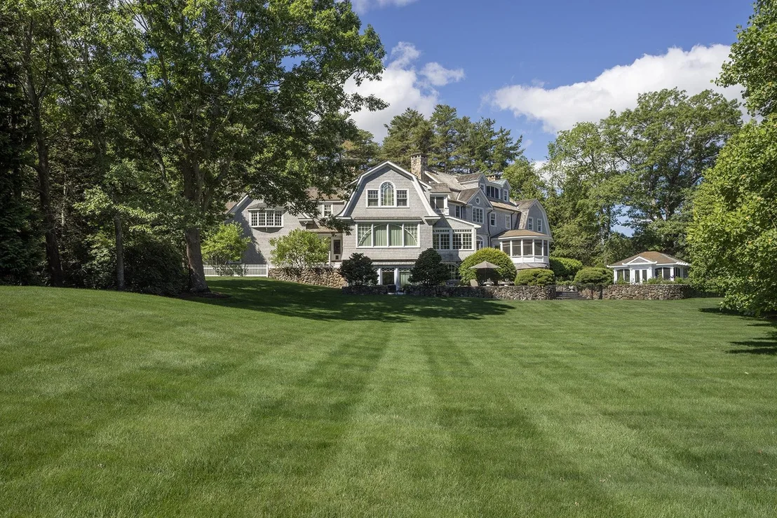 Photo of 15 Runnymede