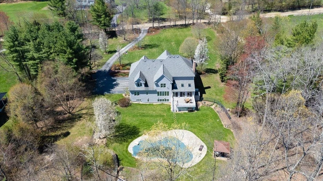Photo of 170 Ridge