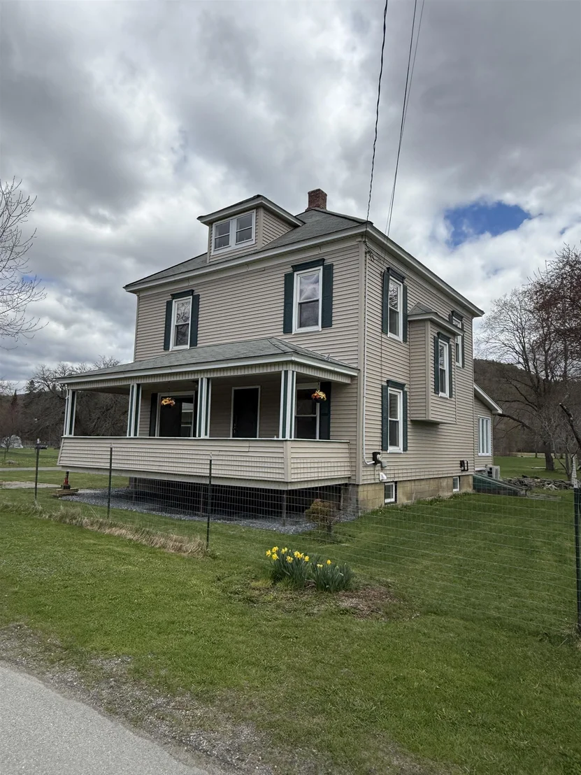 Photo of 220 Hall Stream