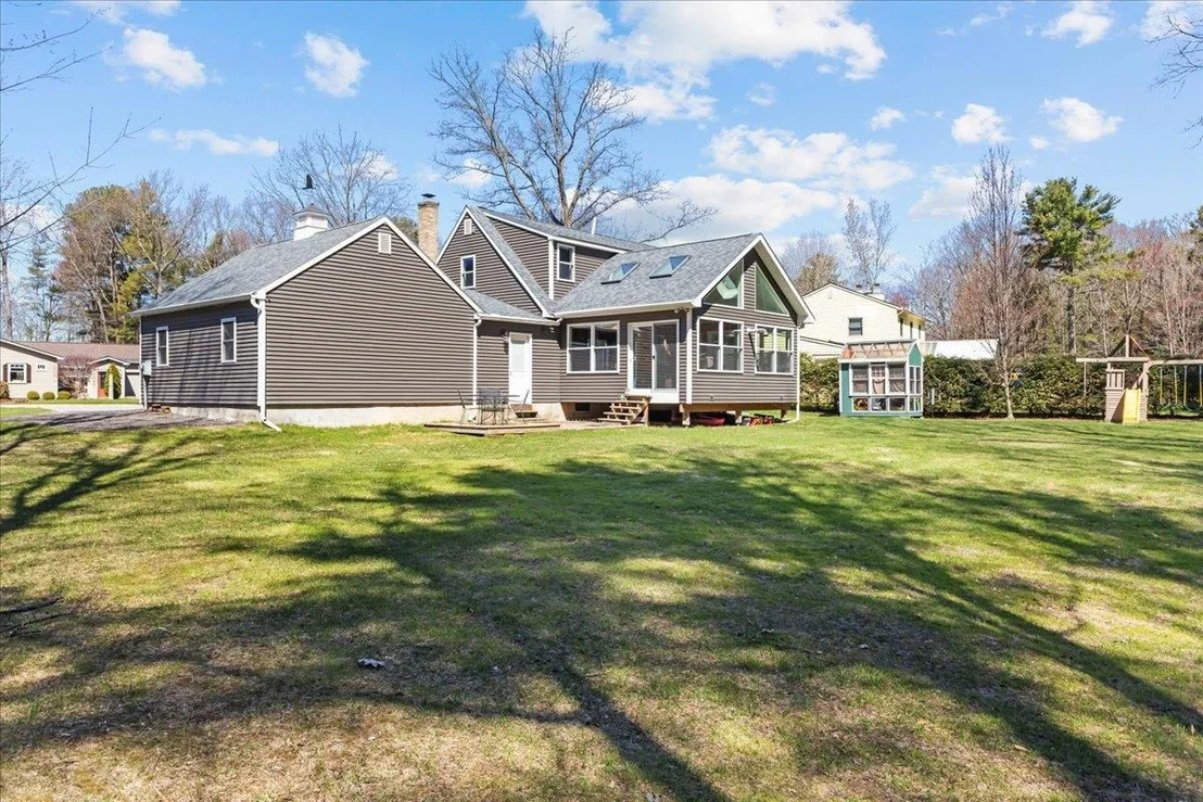 Photo of 191 Bayview