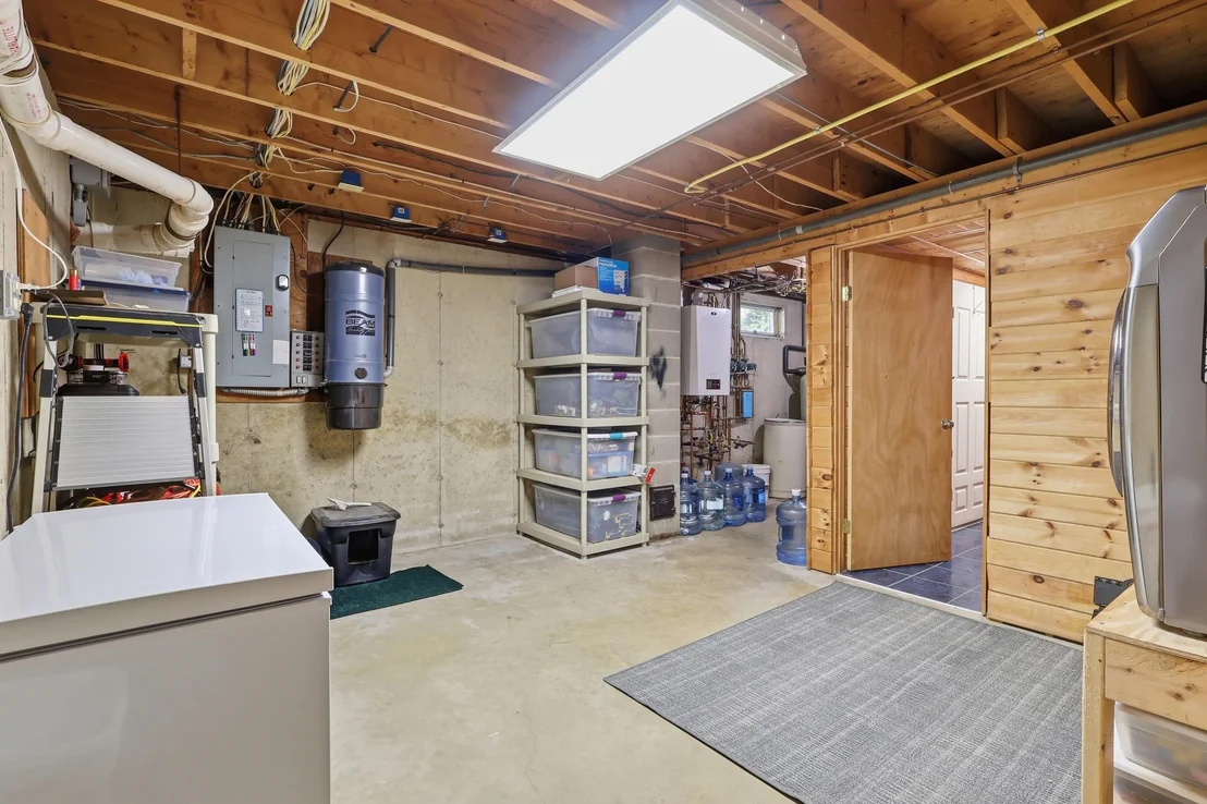 Photo of 12 Pine