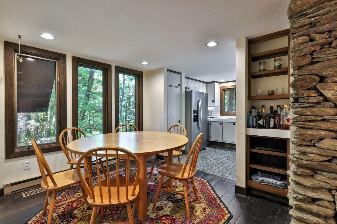 Photo of 212 Falcon Loop East