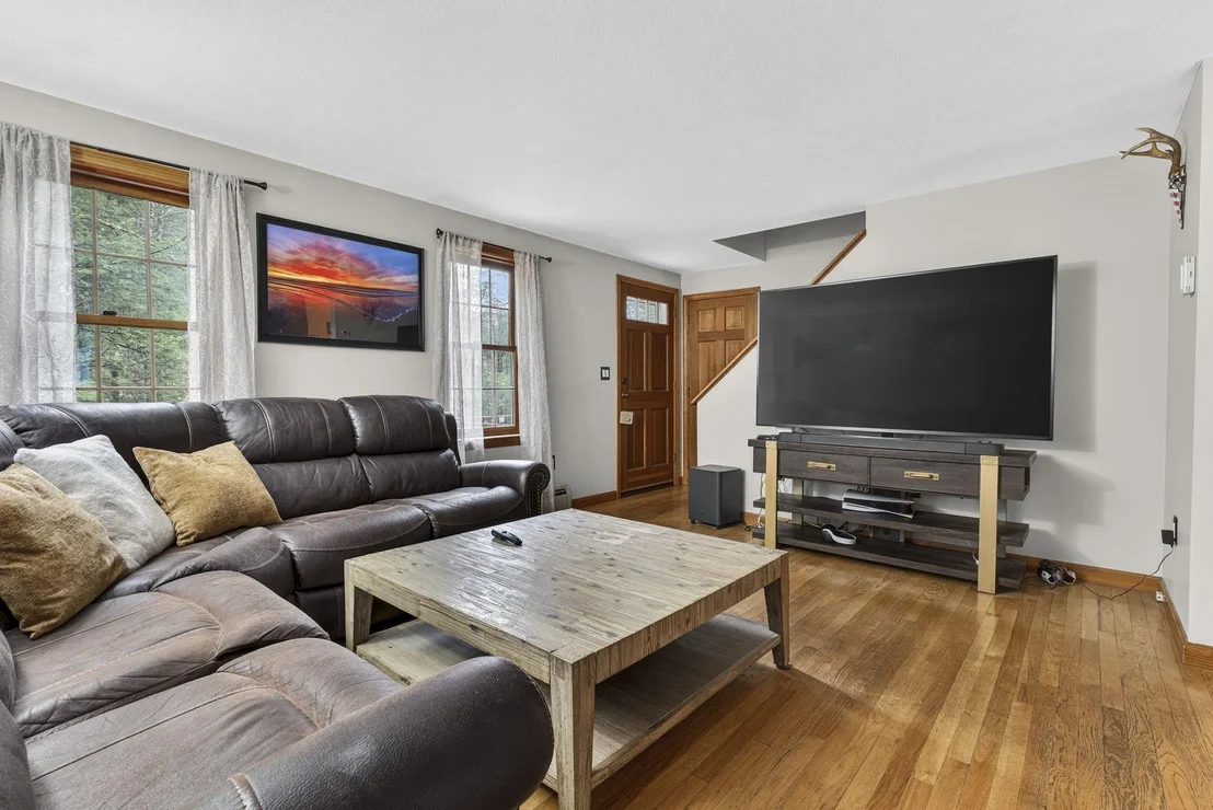 Photo of 6 Fox Ridge