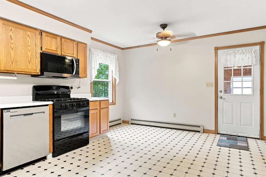 Photo of 47 Mathews