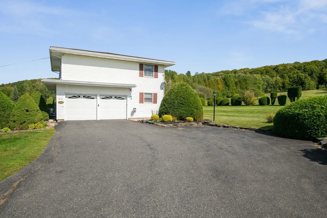Photo of 210 McLeod