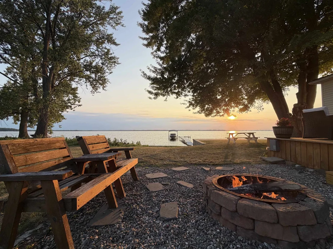 Photo of 502 Duck Point