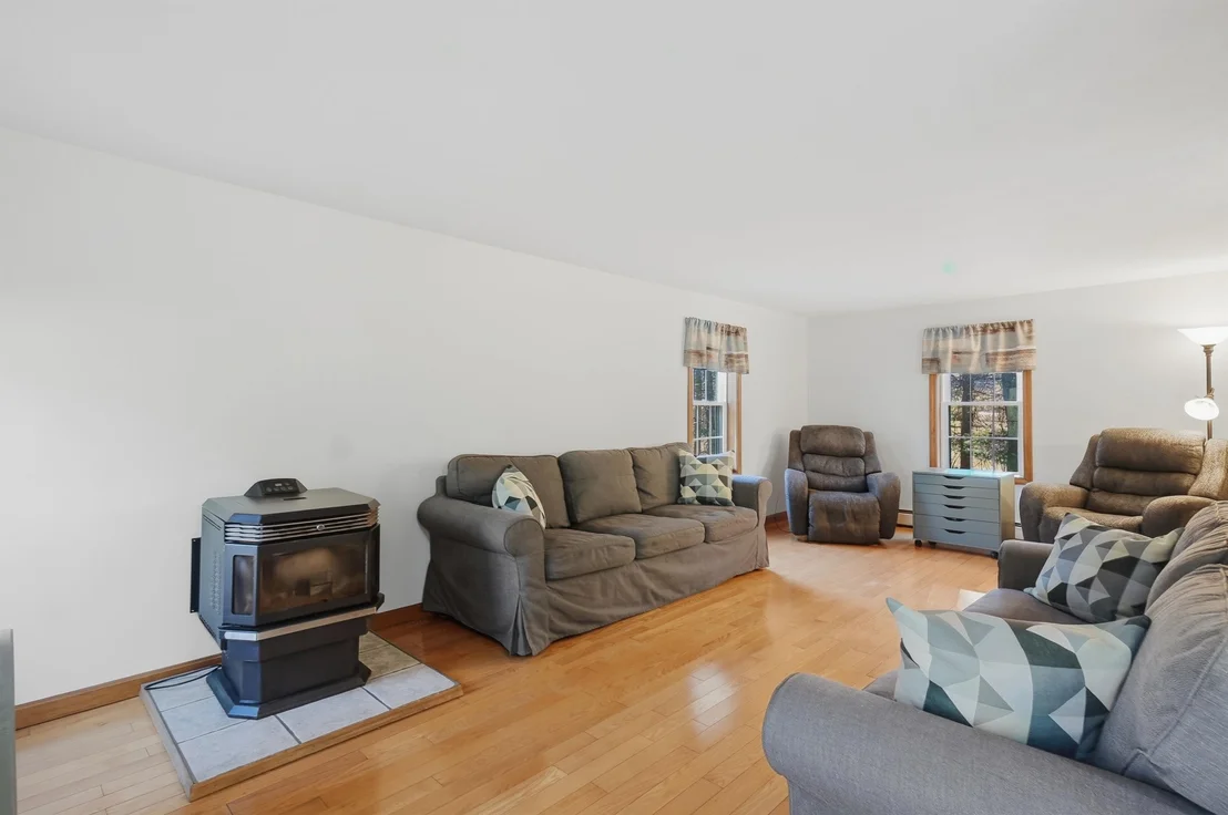 Photo of 4 Smith Corner