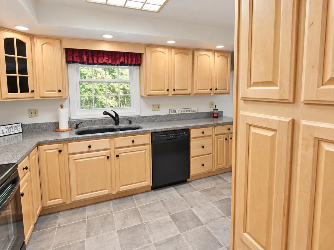 Photo of 12 Roundtree
