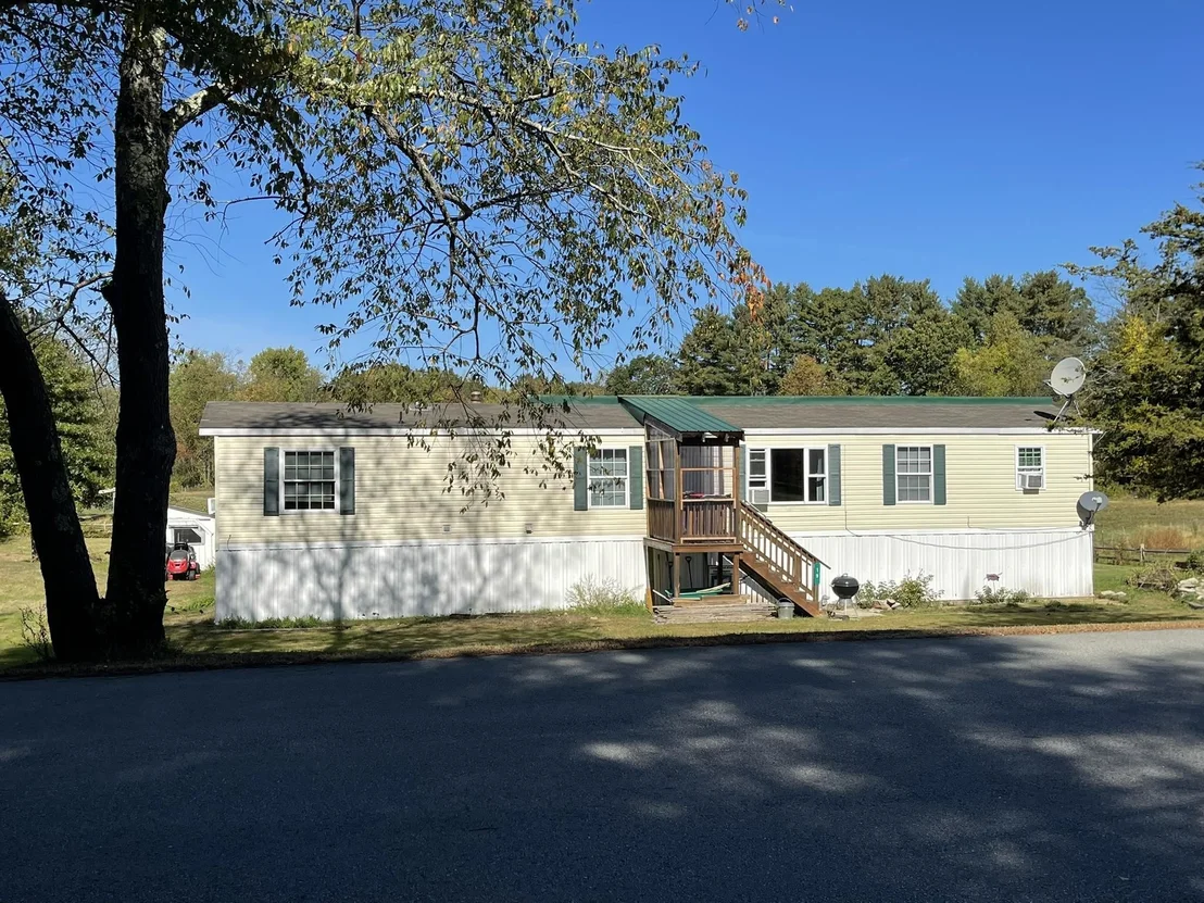 Photo of 19 Back Ashuelot