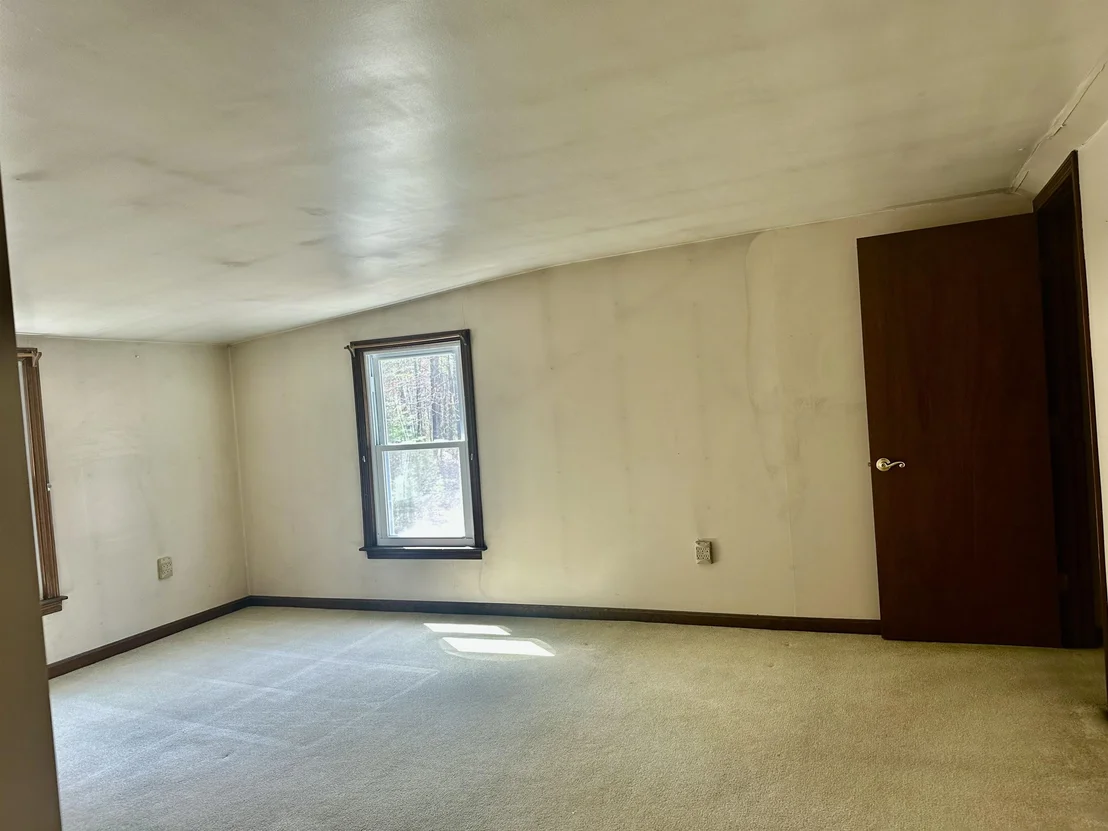Photo of 1188 Valley