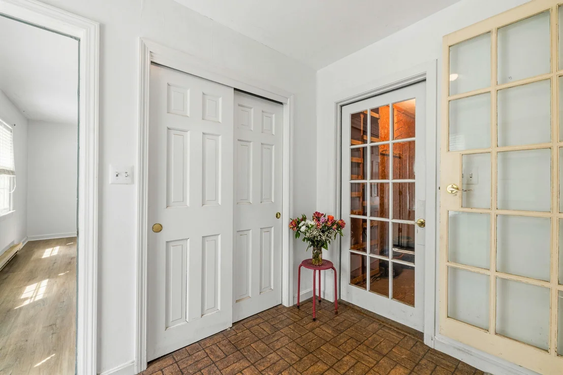 Photo of 140 Pioneer