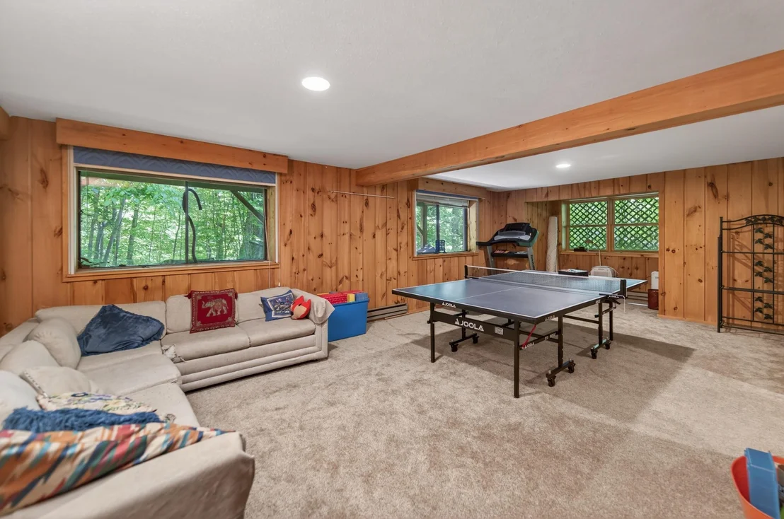 Photo of 36 Bears Den