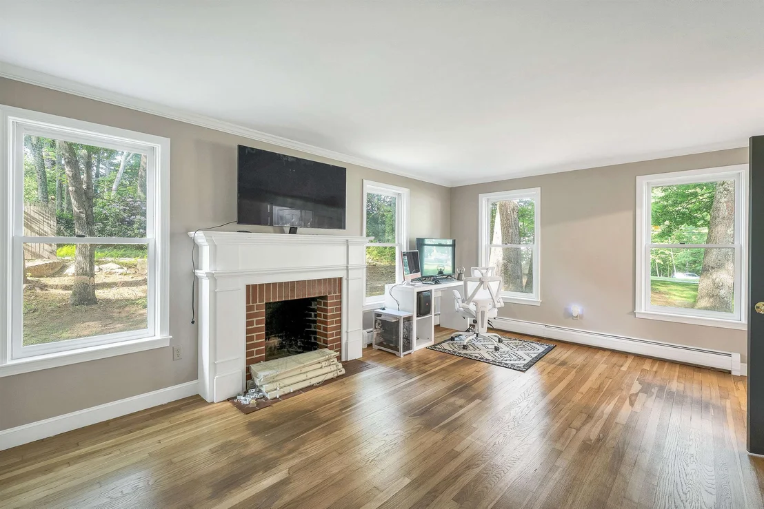 Photo of 9 Meadowview
