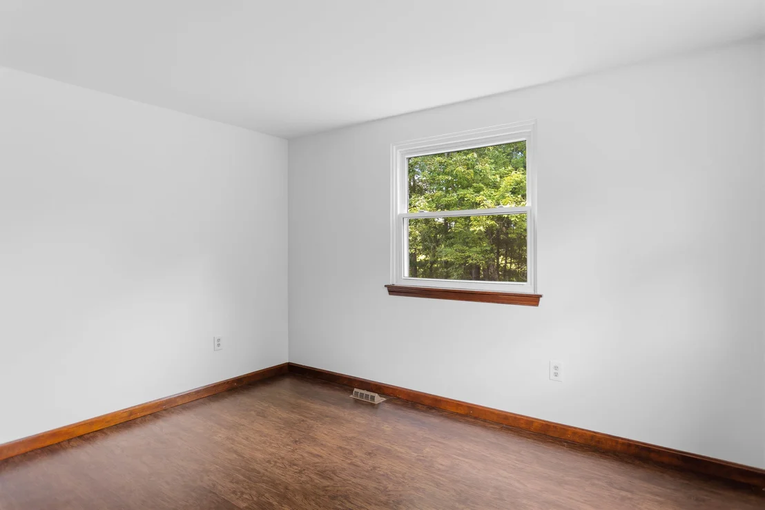Photo of Unit UNITLUNITR at 31 Juniper